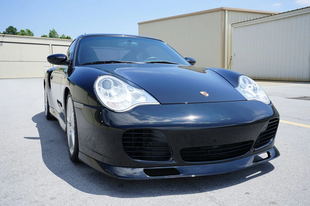 2005 Porsche 996 Turbo - Image 9 of 31