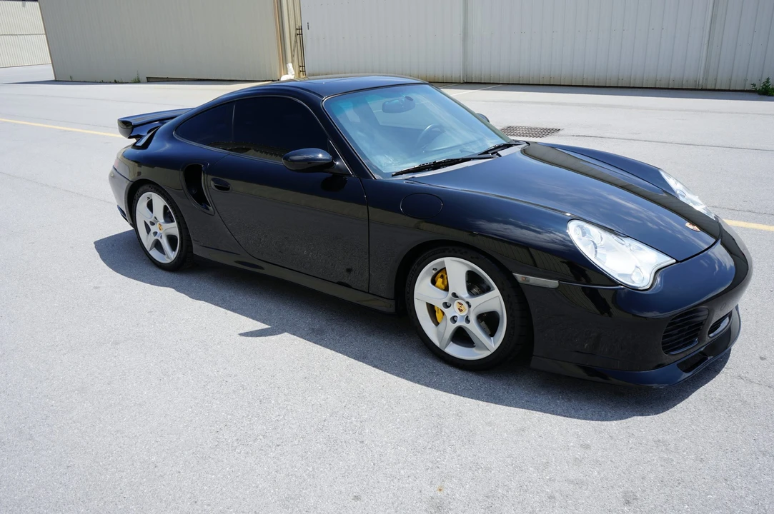 2005 Porsche 996 Turbo - Image 12 of 31