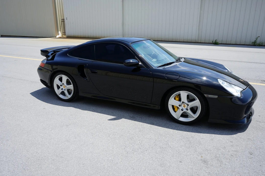 2005 Porsche 996 Turbo - Image 13 of 31