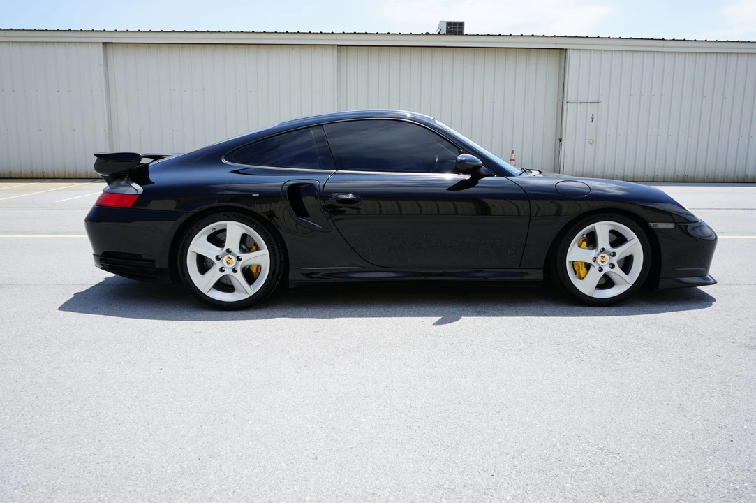 2005 Porsche 996 Turbo - Image 16 of 31