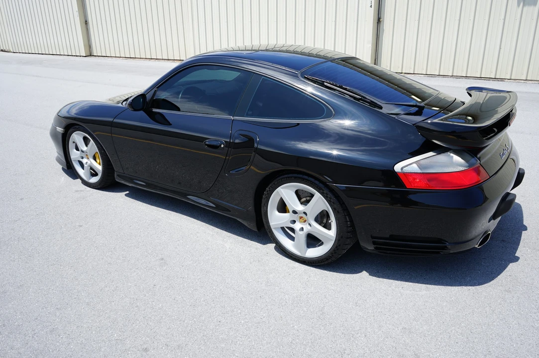 2005 Porsche 996 Turbo - Image 26 of 31