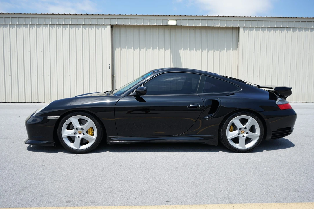 2005 Porsche 996 Turbo - Image 28 of 31