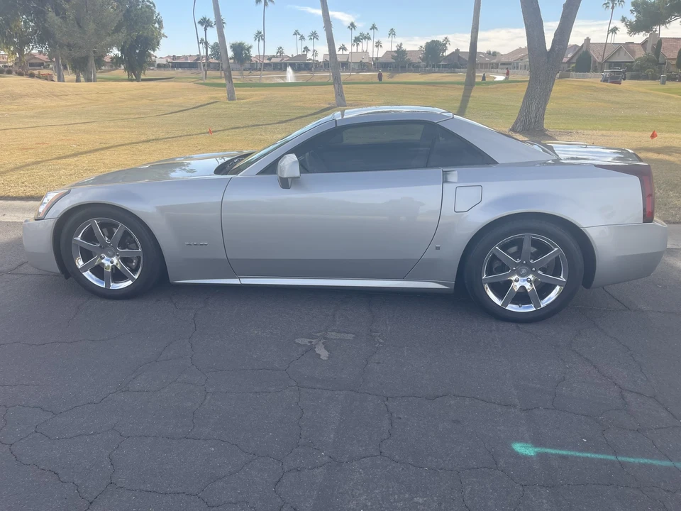 2006 Cadillac XLR - Image 3 of 31