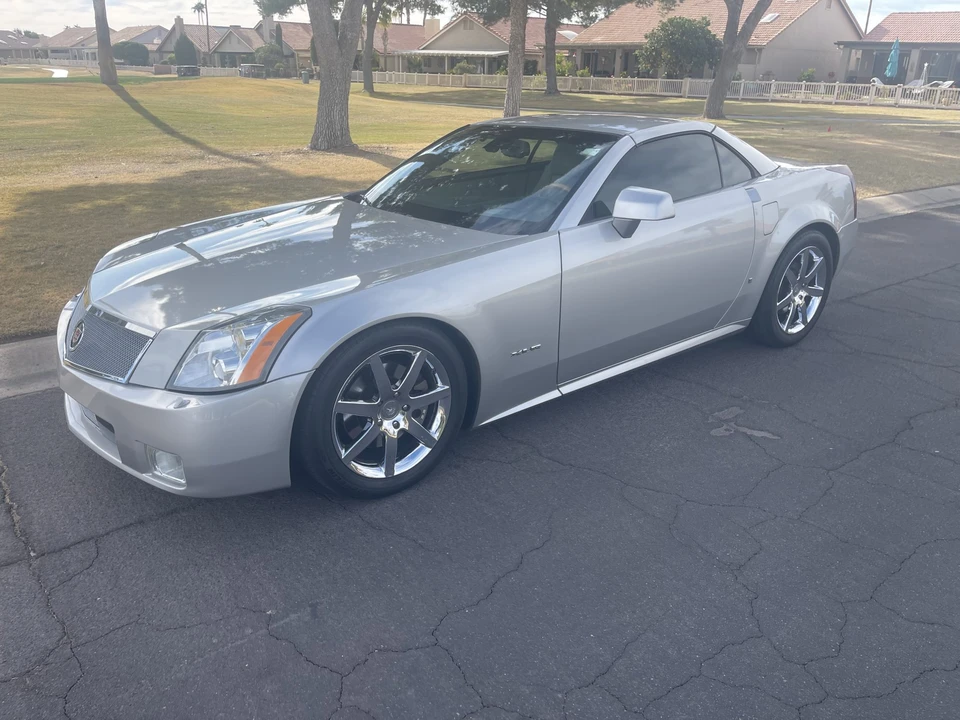 2006 Cadillac XLR - Image 2 of 31