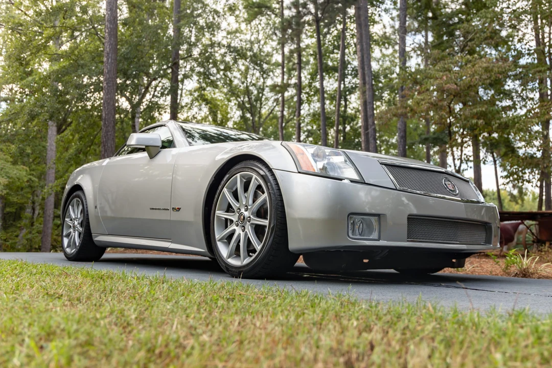 2006 Cadillac XLR-V - Image 11 of 31