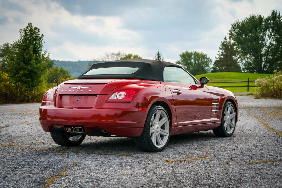 2006 Chrysler Crossfire - Image 11 of 31