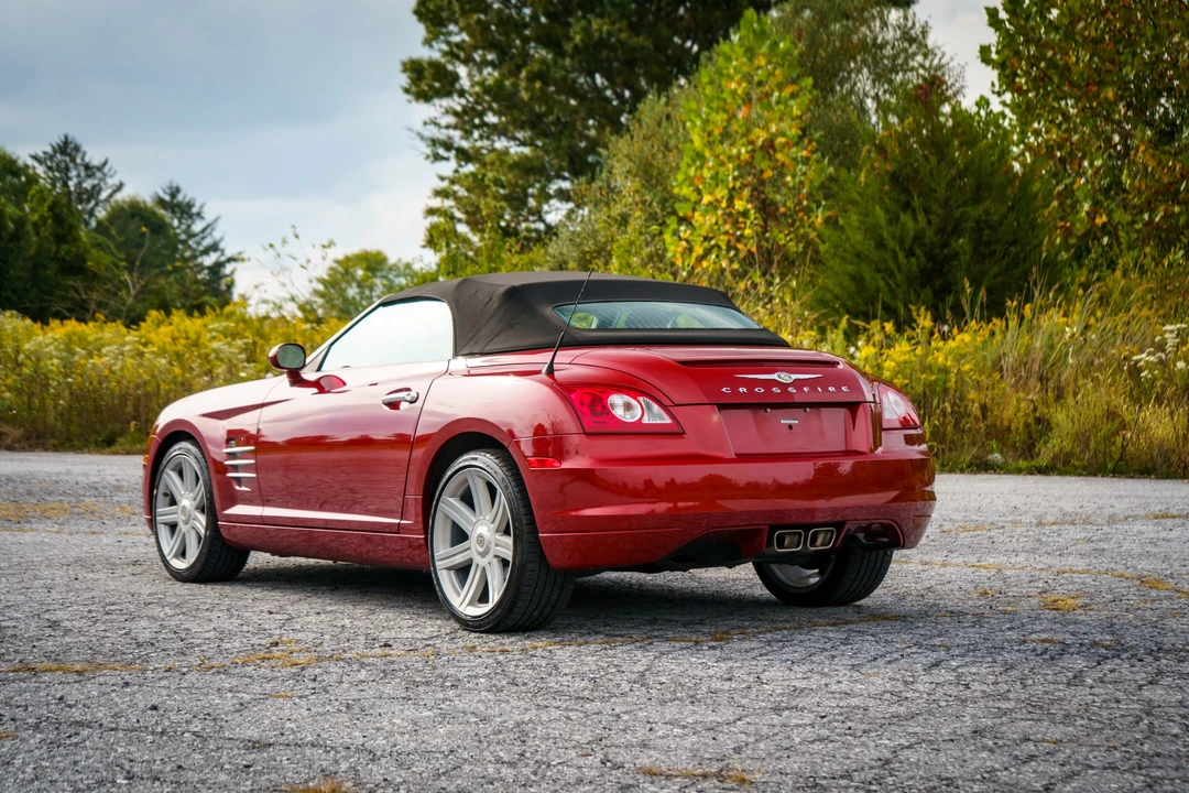 2006 Chrysler Crossfire - Image 7 of 31