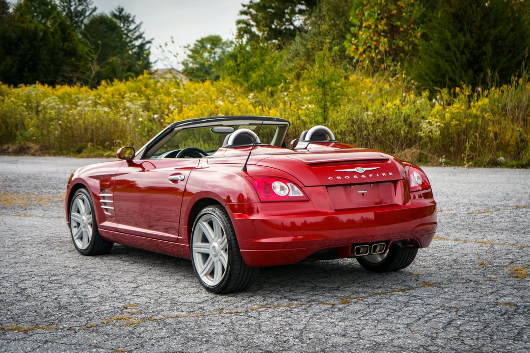 2006 Chrysler Crossfire - Image 23 of 31