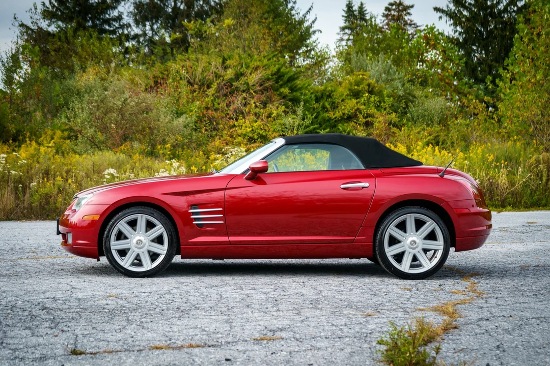 2006 Chrysler Crossfire - Image 6 of 31