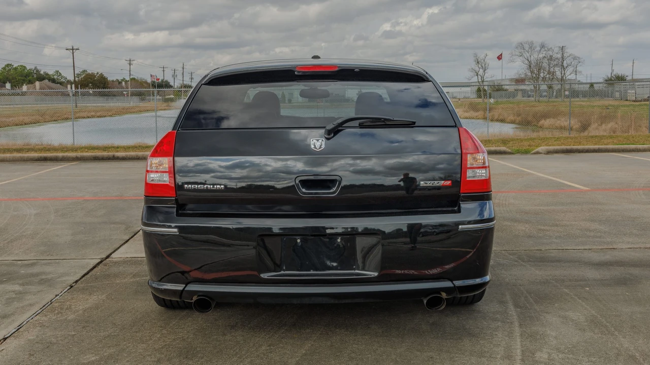 2006 Dodge Magnum SRT8 2nd Gen - Image 9 of 31