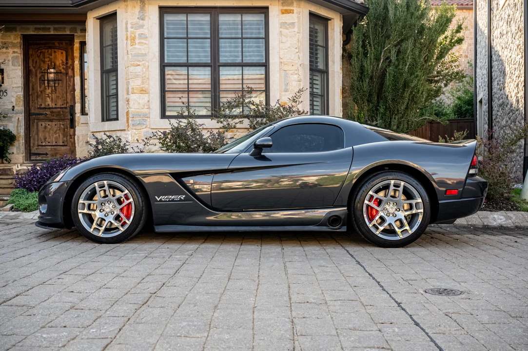 2006 Dodge Viper 3rd Gen - Image 9 of 31