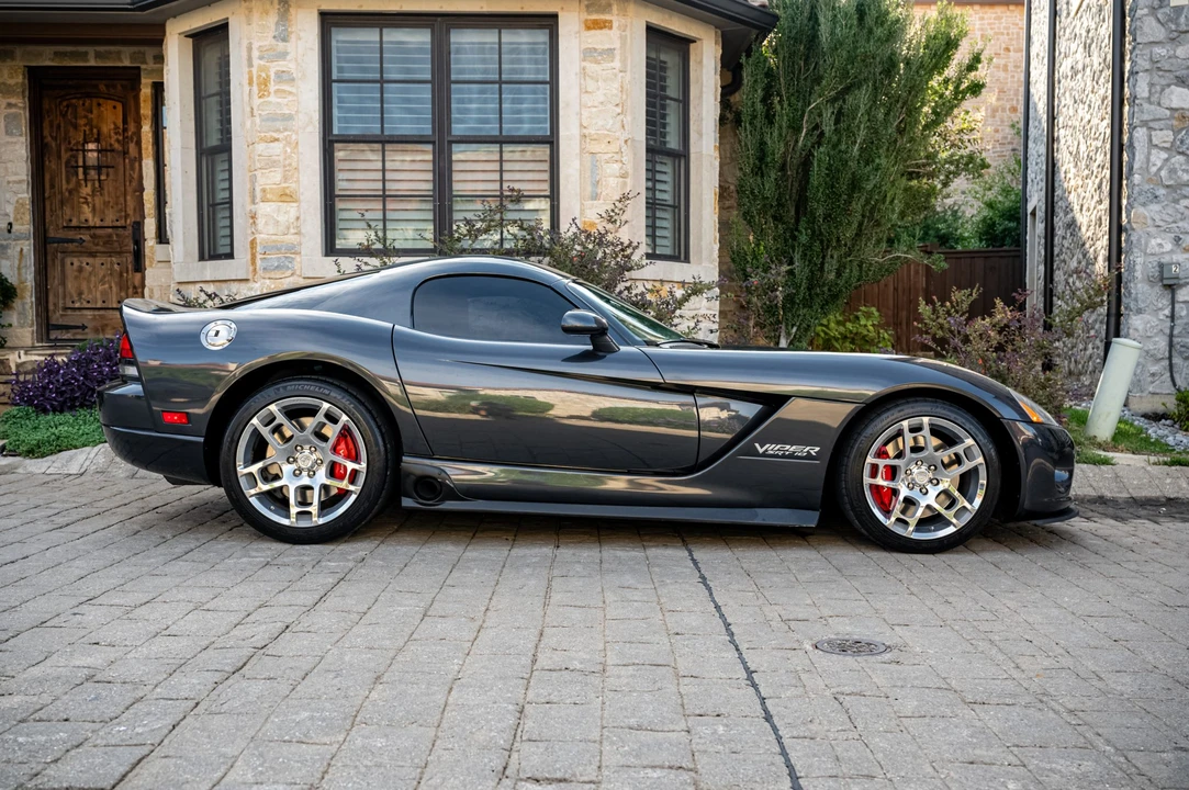 2006 Dodge Viper 3rd Gen - Image 5 of 31