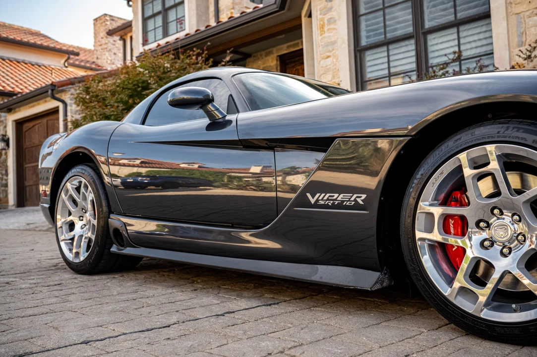 2006 Dodge Viper 3rd Gen - Image 13 of 31