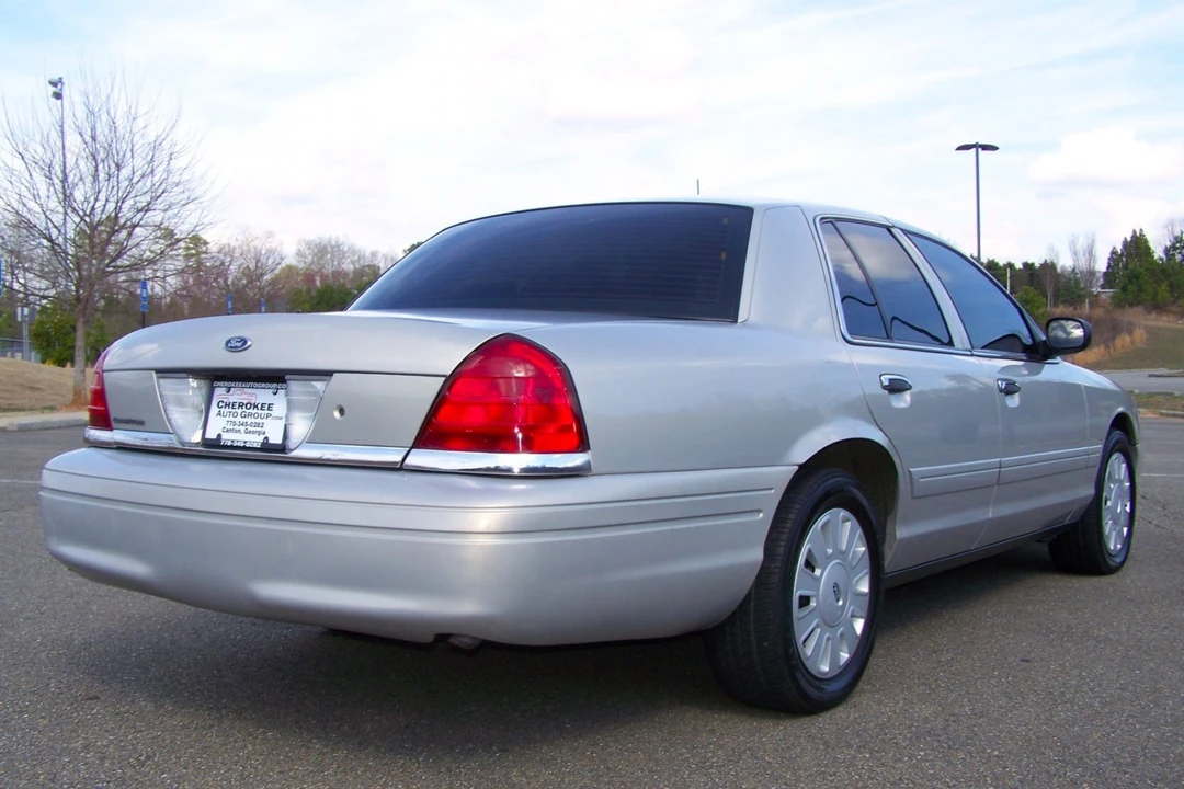 2007 Ford Crown Victoria - Image 2 of 7