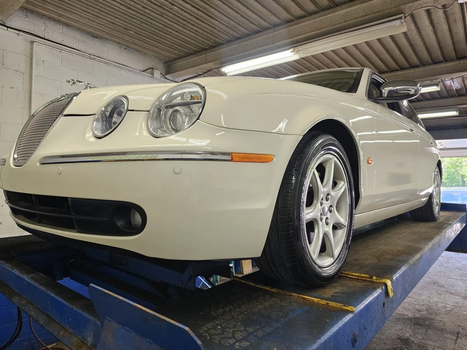 2007 Jaguar S-Type 2nd Gen - Image 22 of 31