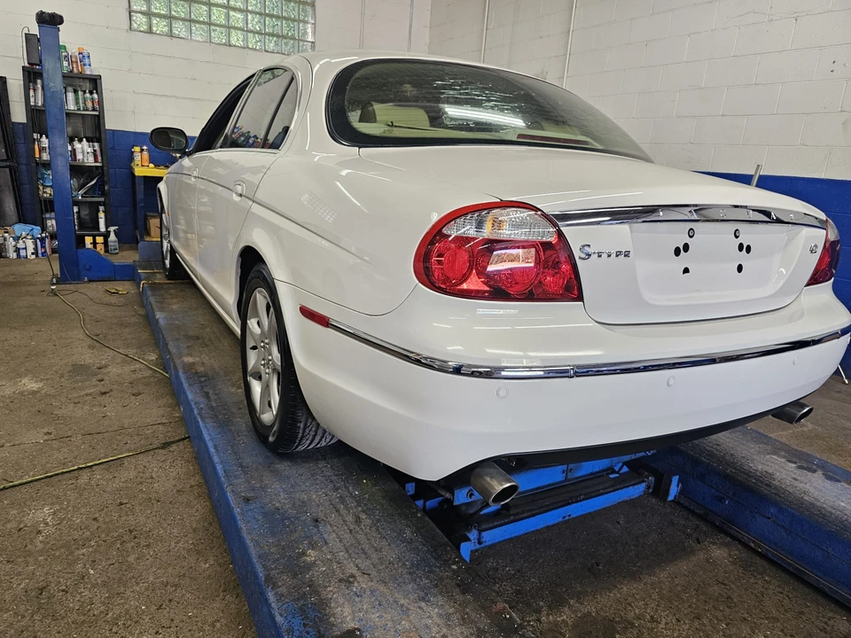 2007 Jaguar S-Type 2nd Gen - Image 29 of 31