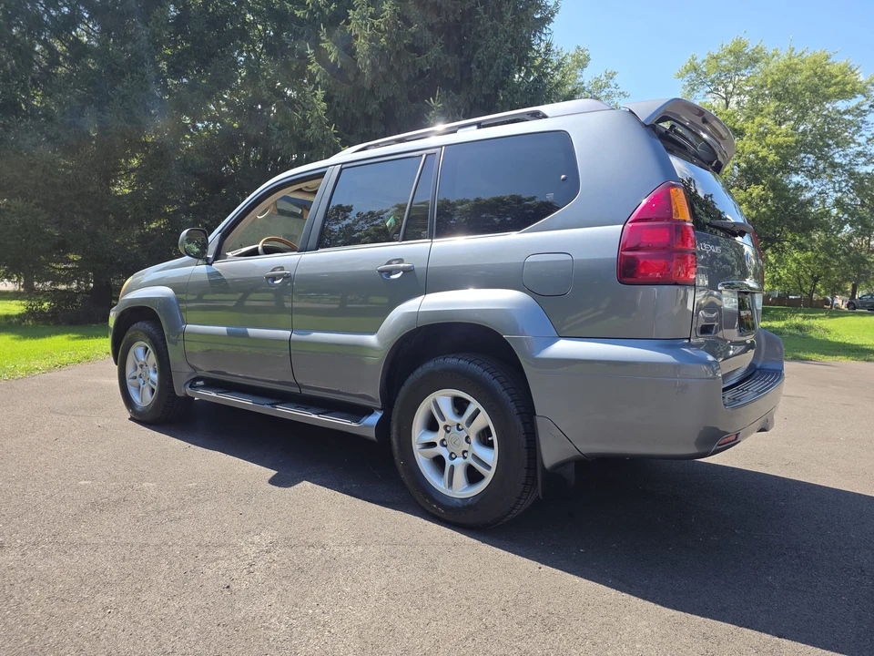 2007 Lexus GX 1st Gen - Image 17 of 31