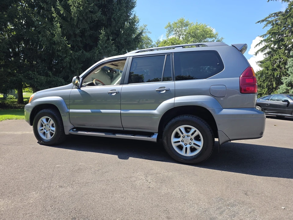 2007 Lexus GX 1st Gen - Image 14 of 31