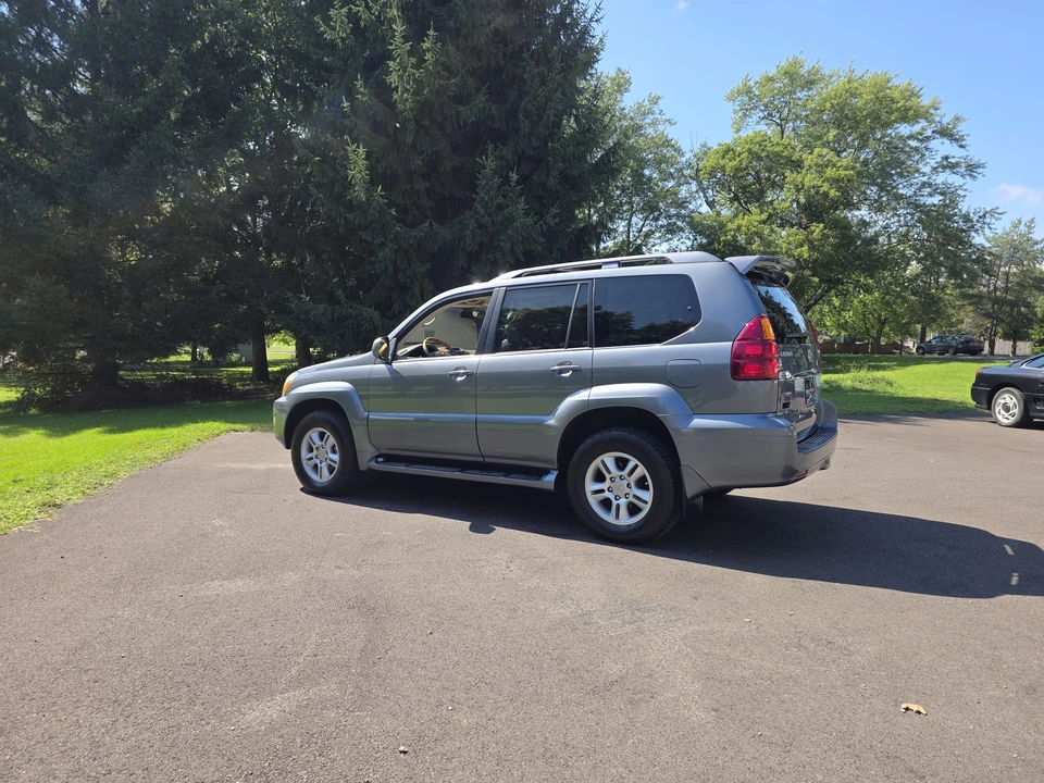 2007 Lexus GX 1st Gen - Image 15 of 31