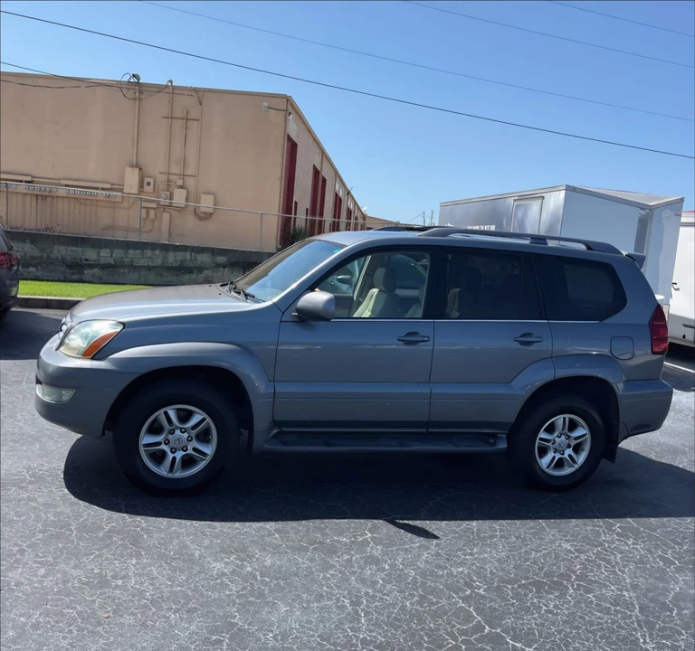2007 Lexus GX 1st Gen - Image 11 of 31