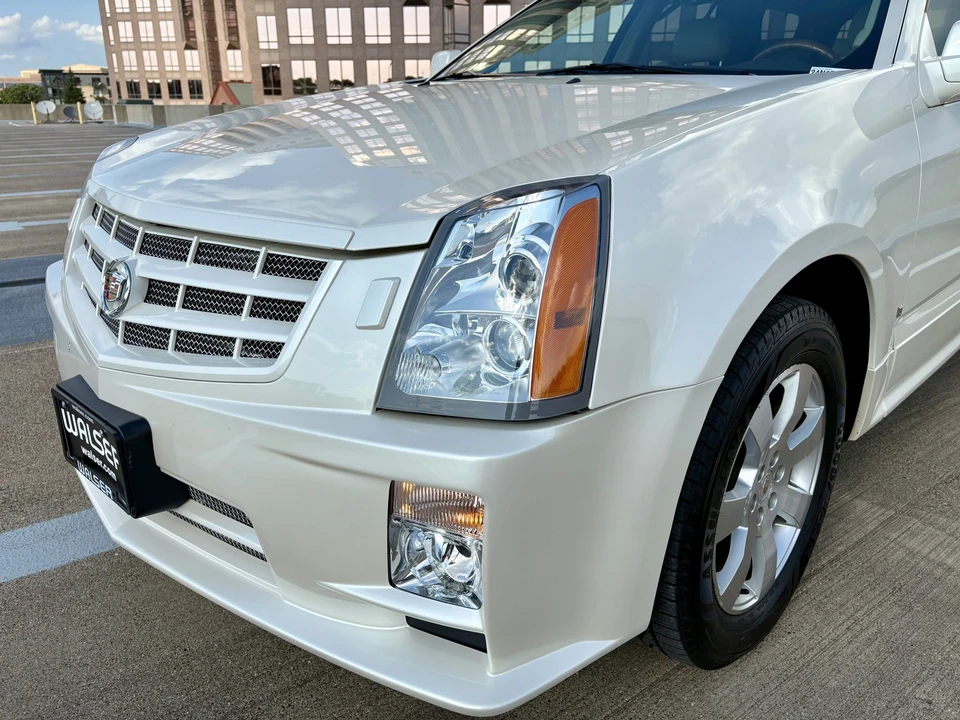 2008 Cadillac SRX - Image 12 of 31