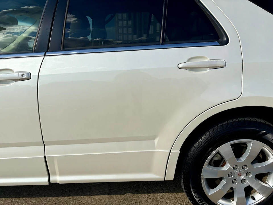 2008 Cadillac SRX - Image 15 of 31