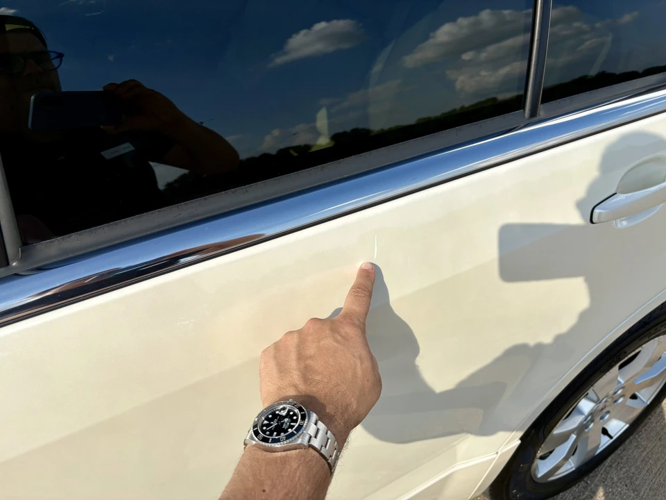 2008 Cadillac SRX - Image 16 of 31