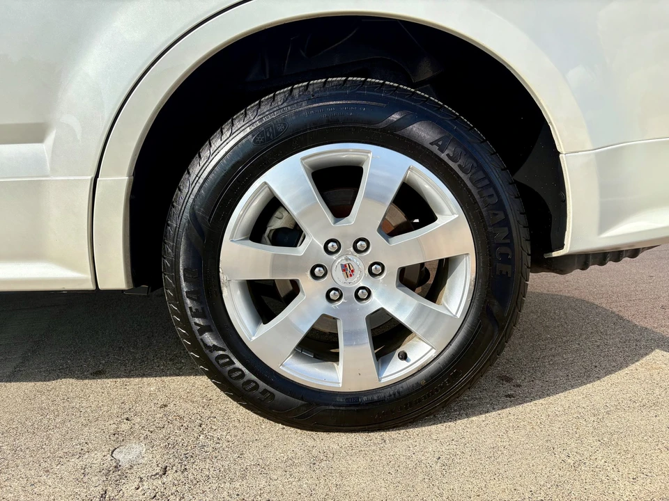 2008 Cadillac SRX - Image 22 of 31