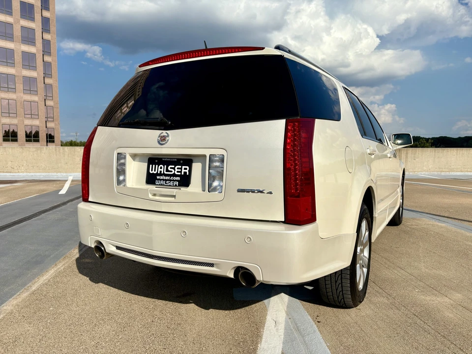 2008 Cadillac SRX - Image 9 of 31
