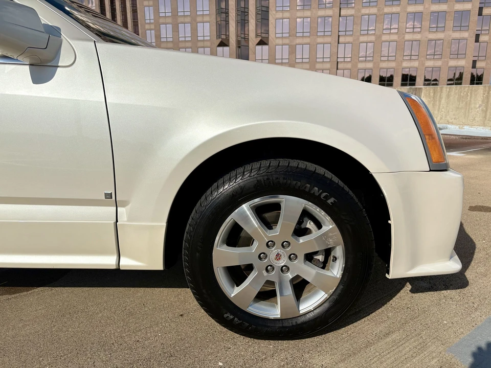 2008 Cadillac SRX - Image 20 of 31