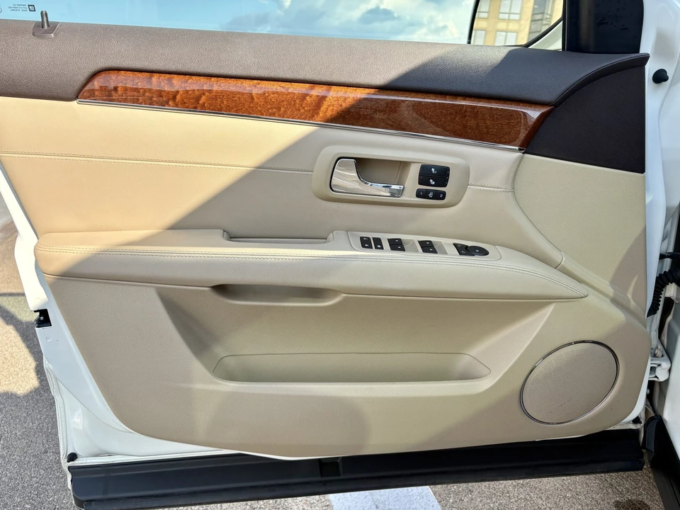 2008 Cadillac SRX - Image 30 of 31