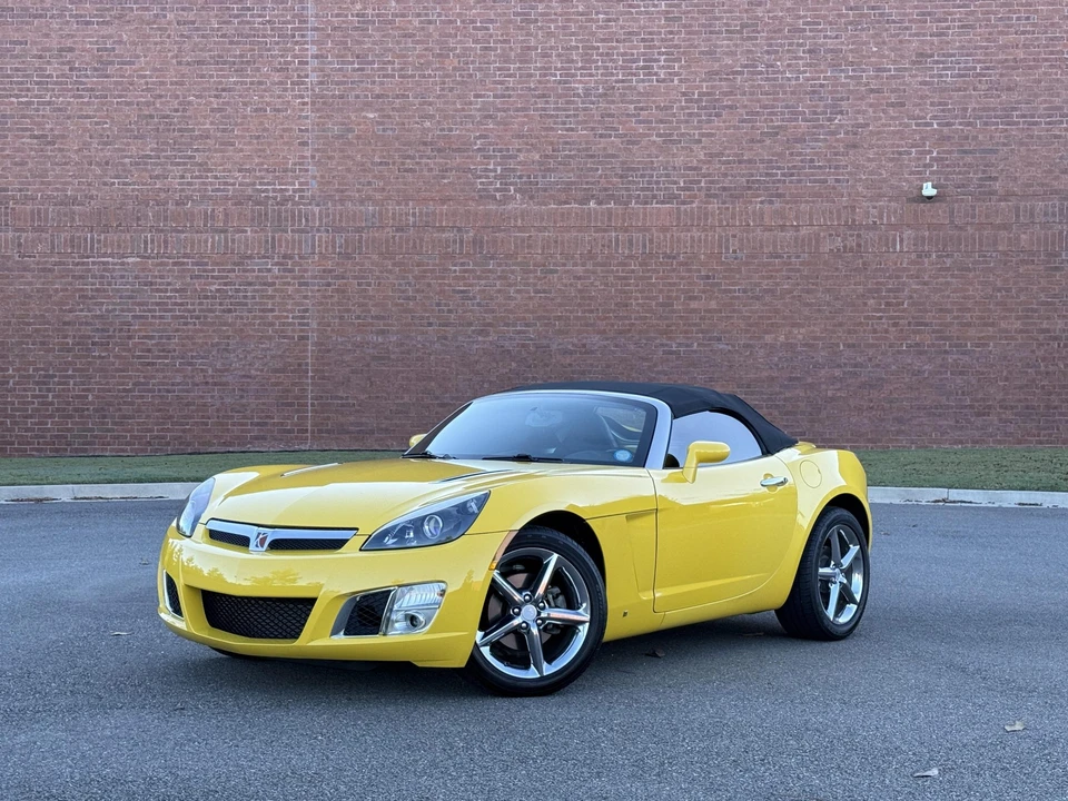 2008 Saturn Sky Red Line - Image 29 of 31