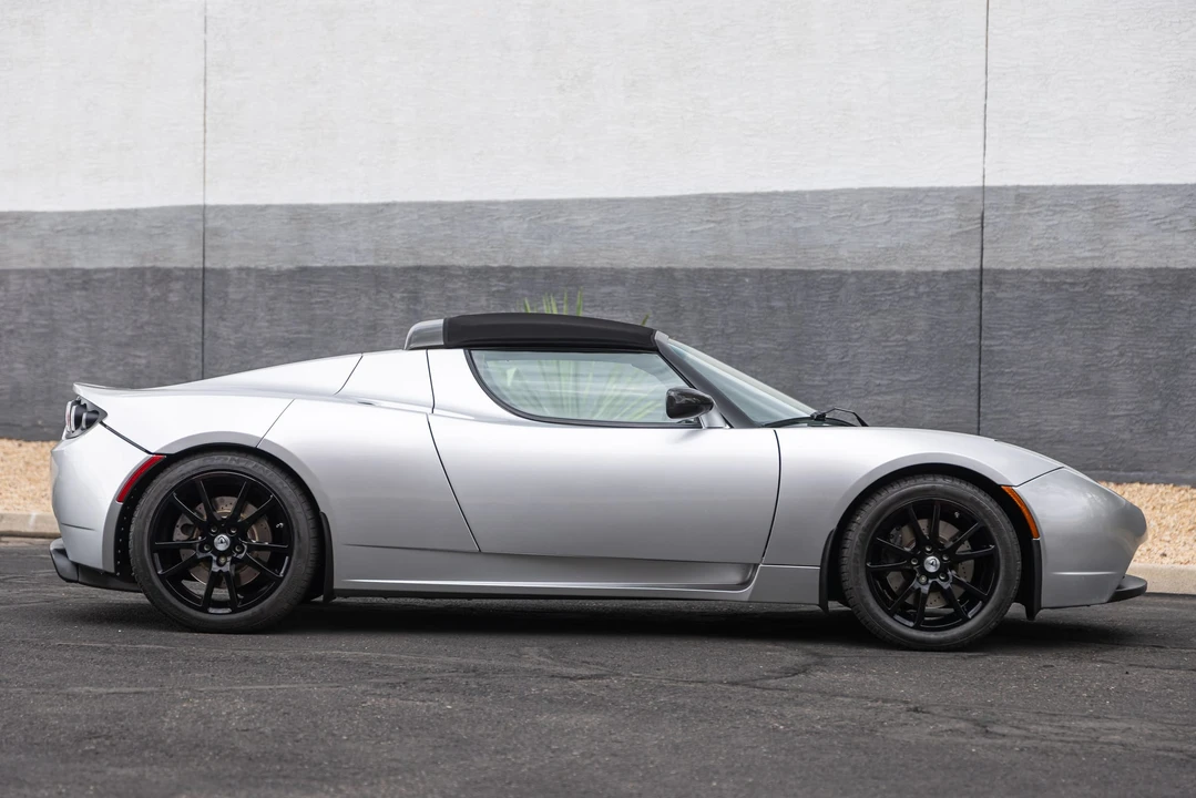 2008 Tesla Roadster - Image 14 of 31