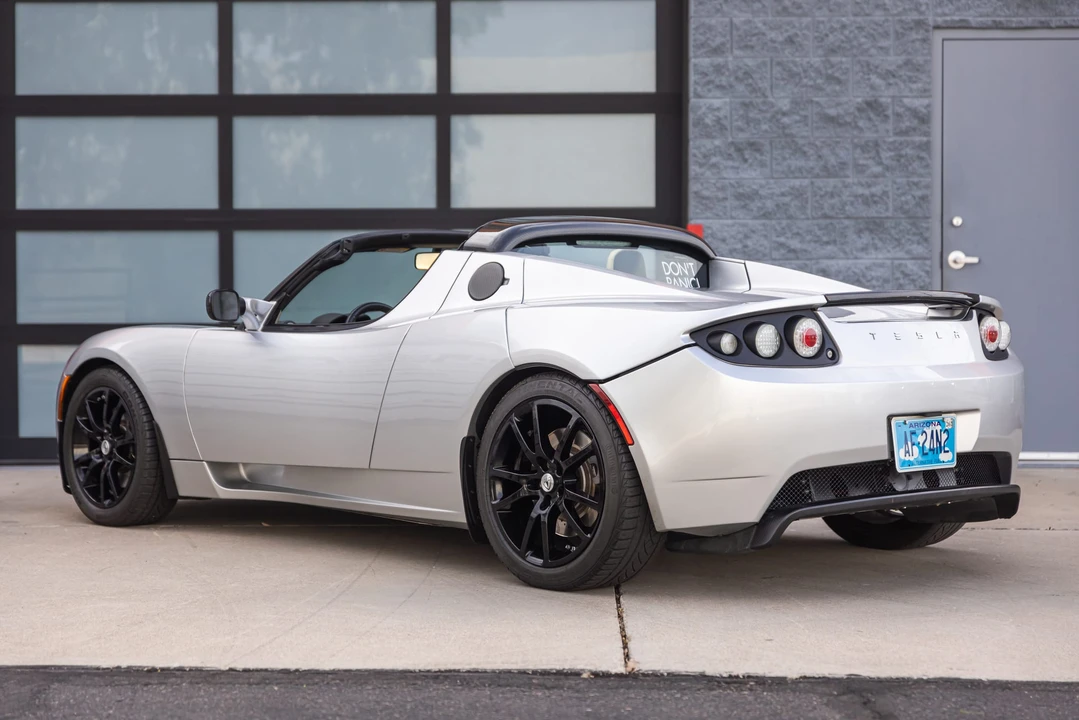 2008 Tesla Roadster - Image 23 of 31