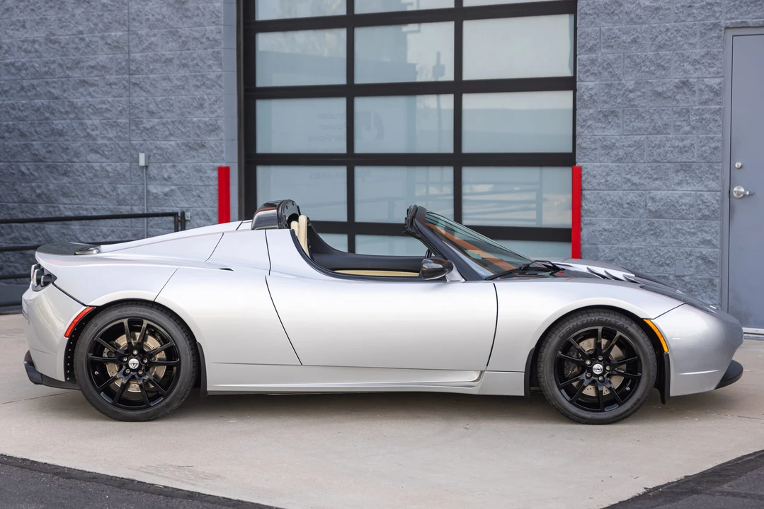2008 Tesla Roadster - Image 29 of 31