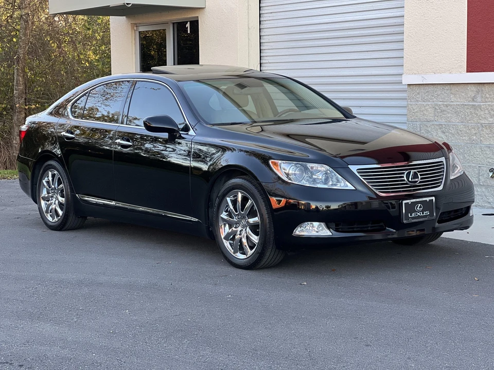 2009 Lexus LS 4th Gen - Image 3 of 31