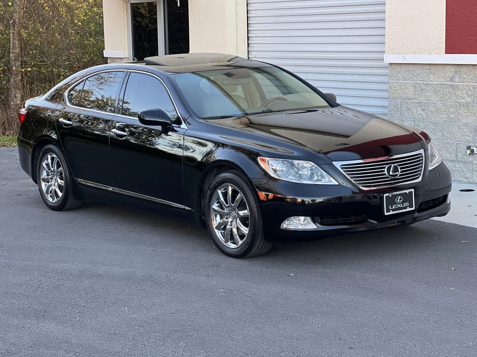 2009 Lexus LS 4th Gen - Image 2 of 31