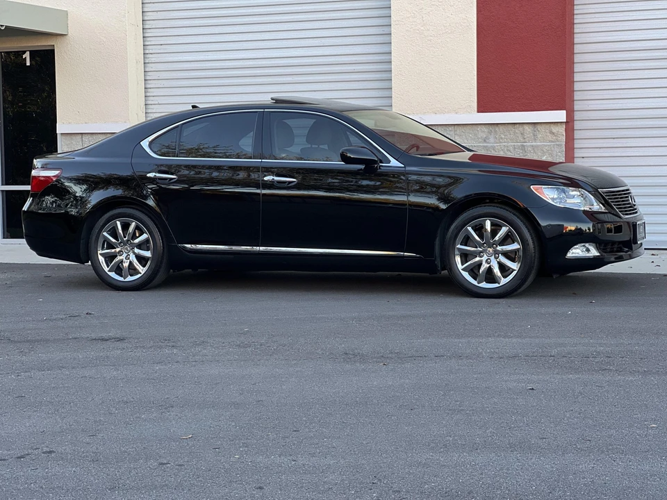 2009 Lexus LS 4th Gen - Image 6 of 31
