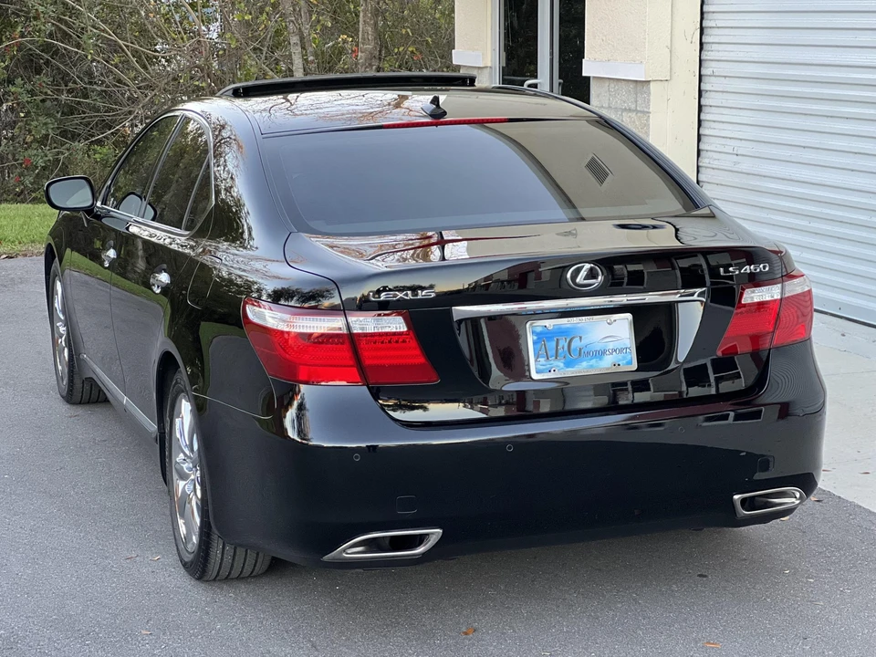 2009 Lexus LS 4th Gen - Image 17 of 31