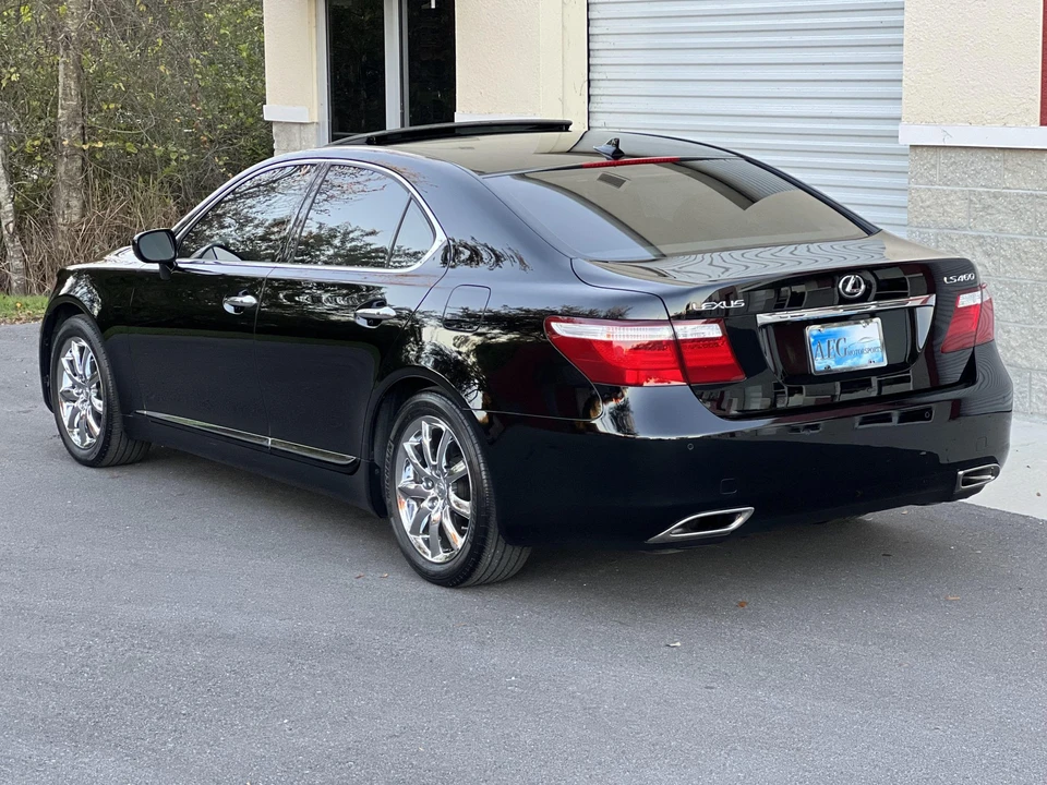2009 Lexus LS 4th Gen - Image 19 of 31