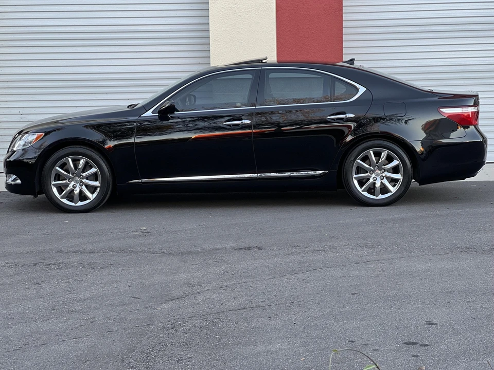 2009 Lexus LS 4th Gen - Image 25 of 31