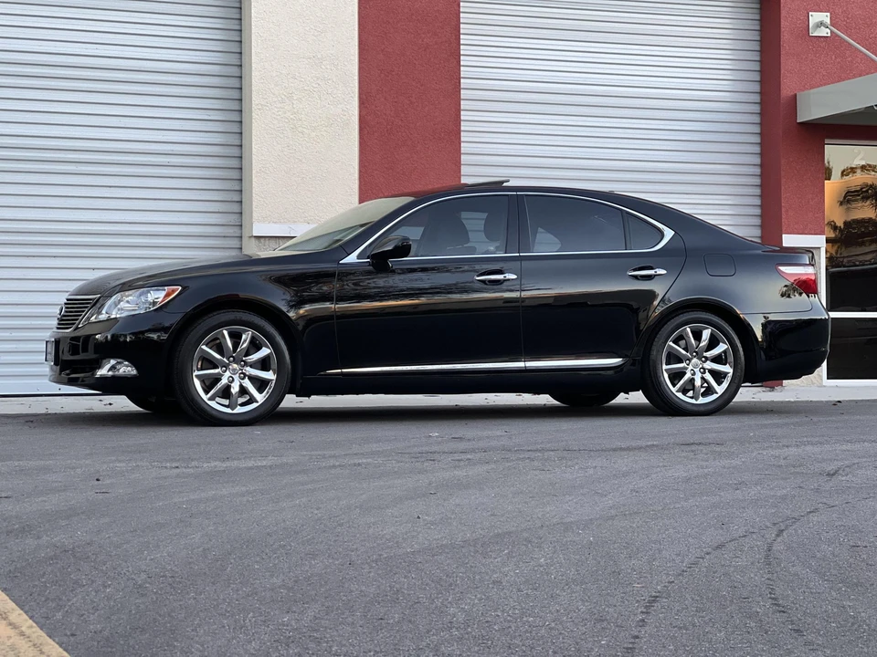 2009 Lexus LS 4th Gen - Image 28 of 31