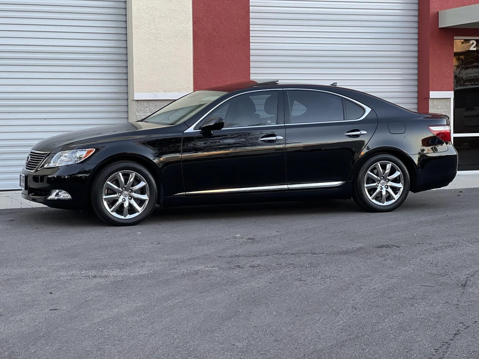 2009 Lexus LS 4th Gen - Image 29 of 31