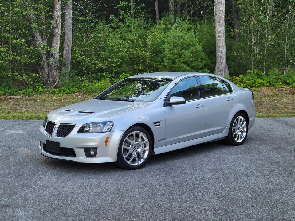 2009 Pontiac G8 - Image 2 of 31