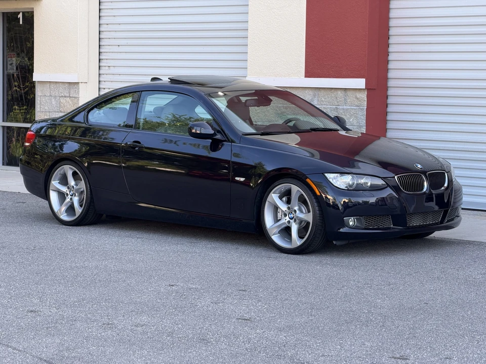 2010 BMW E92 335i Coupe - Image 19 of 31