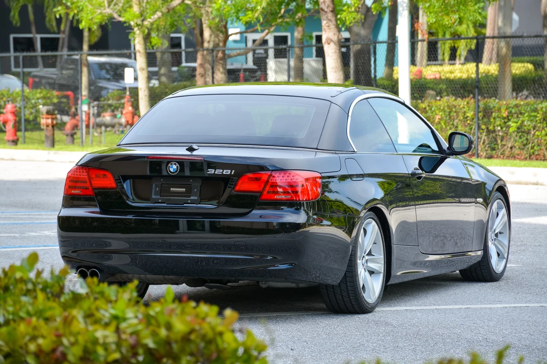 2011 BMW E93 3 Series Convertible - Image 20 of 31