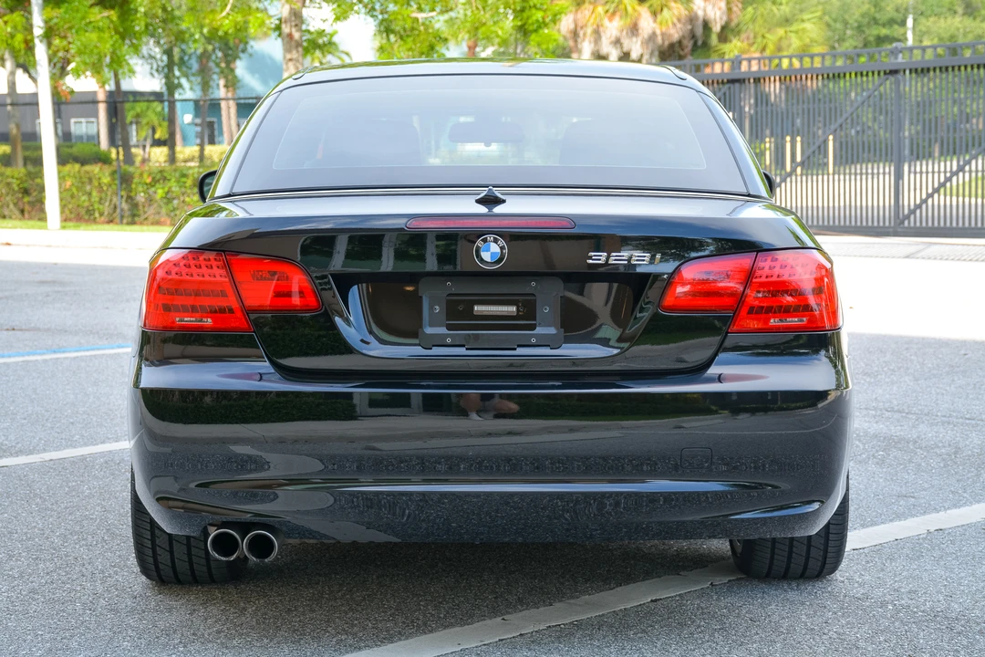 2011 BMW E93 3 Series Convertible - Image 21 of 31