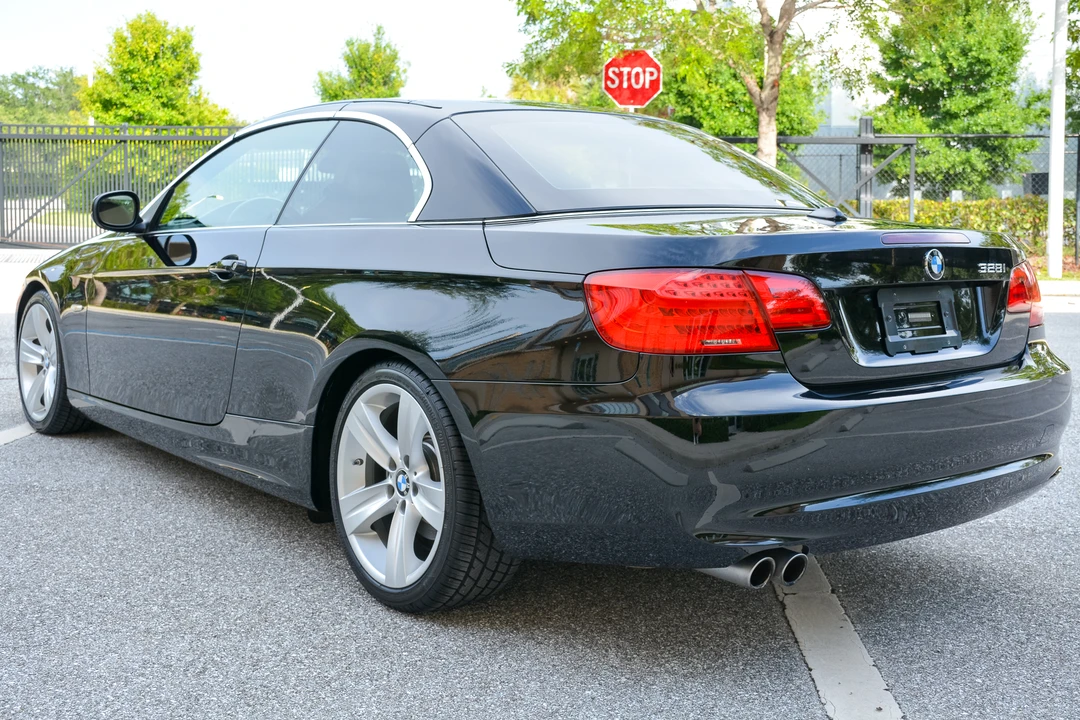 2011 BMW E93 3 Series Convertible - Image 26 of 31