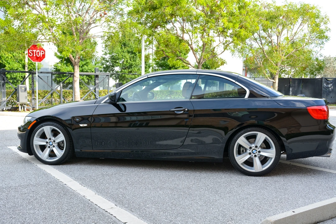 2011 BMW E93 3 Series Convertible - Image 25 of 31