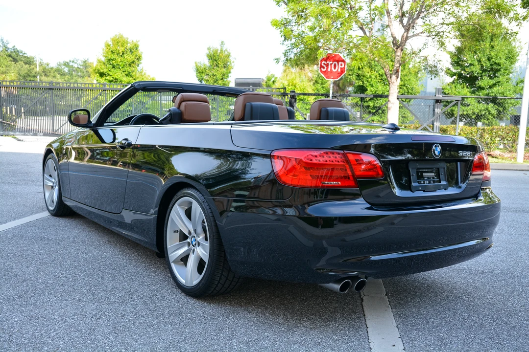 2011 BMW E93 3 Series Convertible - Image 24 of 31